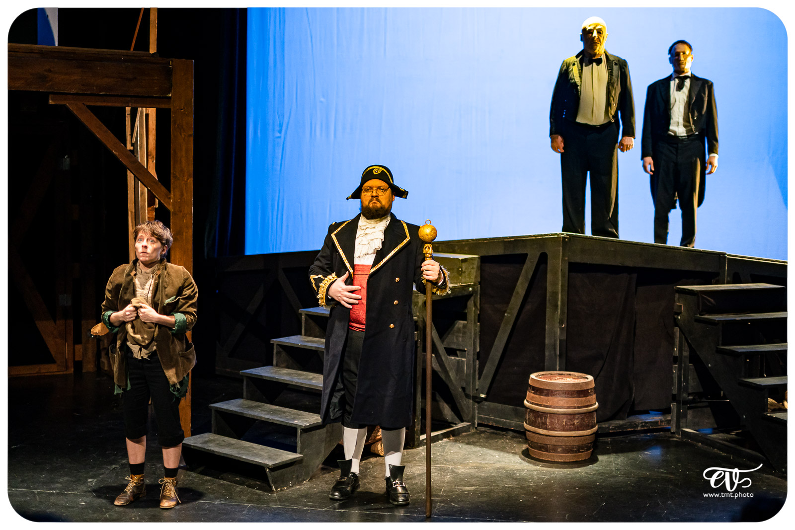 OLIVER TWIST (CIE LA MESNIE H.)